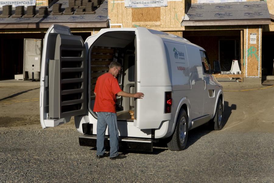  Nissan NV2500 Concept 2008 года  (фото 36 из 51)